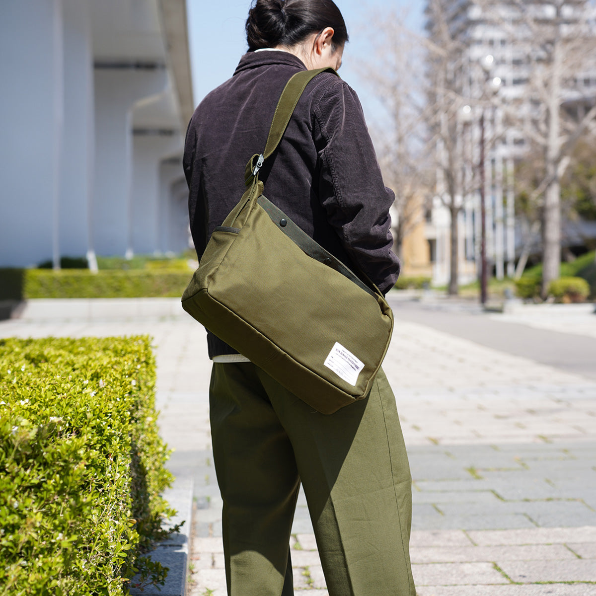 JUNGLE CLOTH Newspaper Shoulder Bag L Size GRN7701