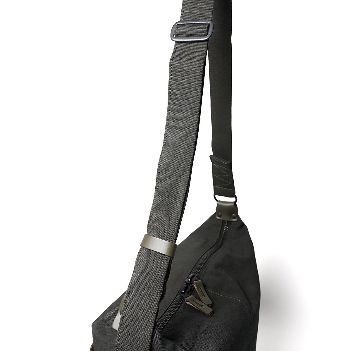 KUROSABI -Black Rust Dye- Shoulder Bag GRN9605