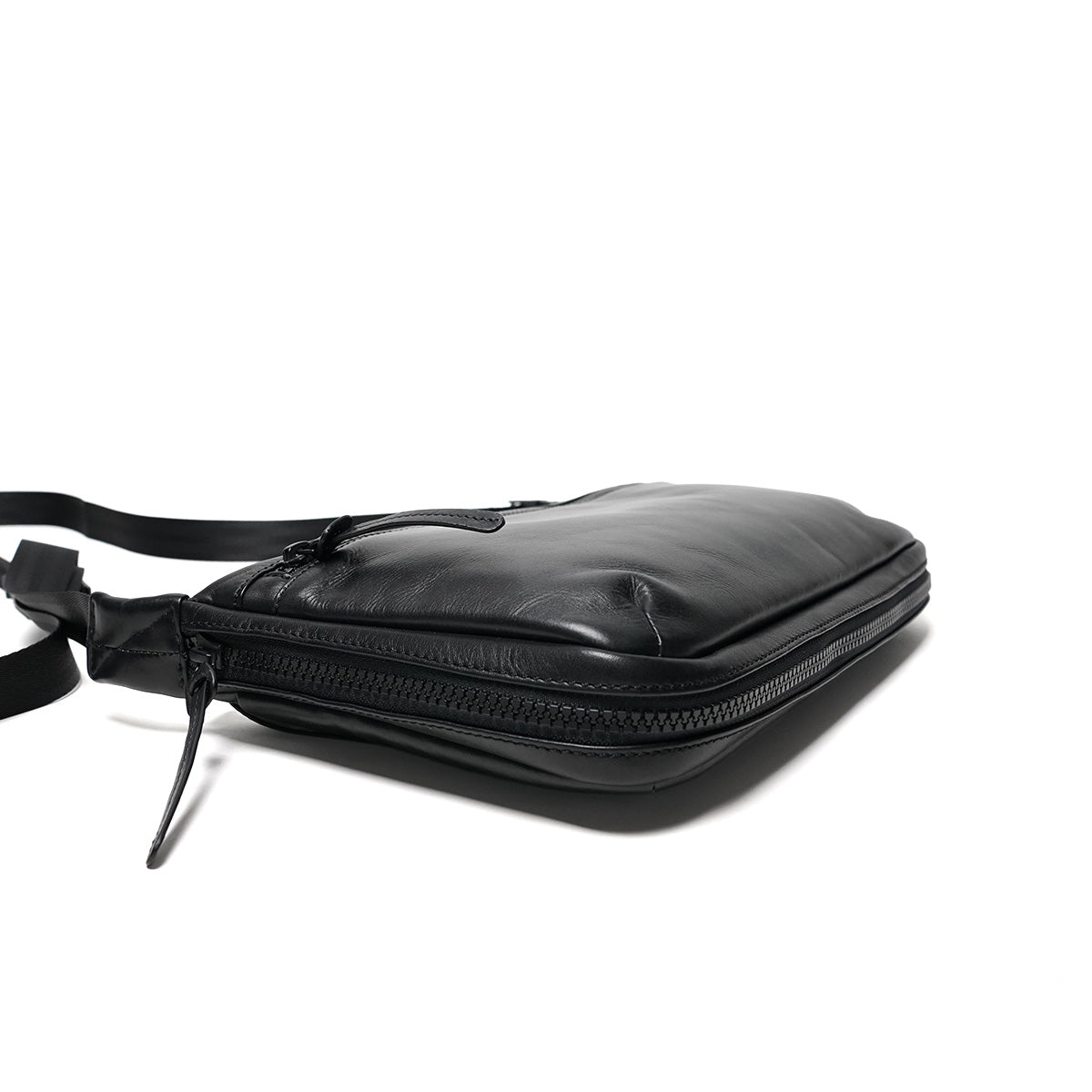 グロッシー 拡張式 ヨコ型 ショルダーバッグ M LZKM1502