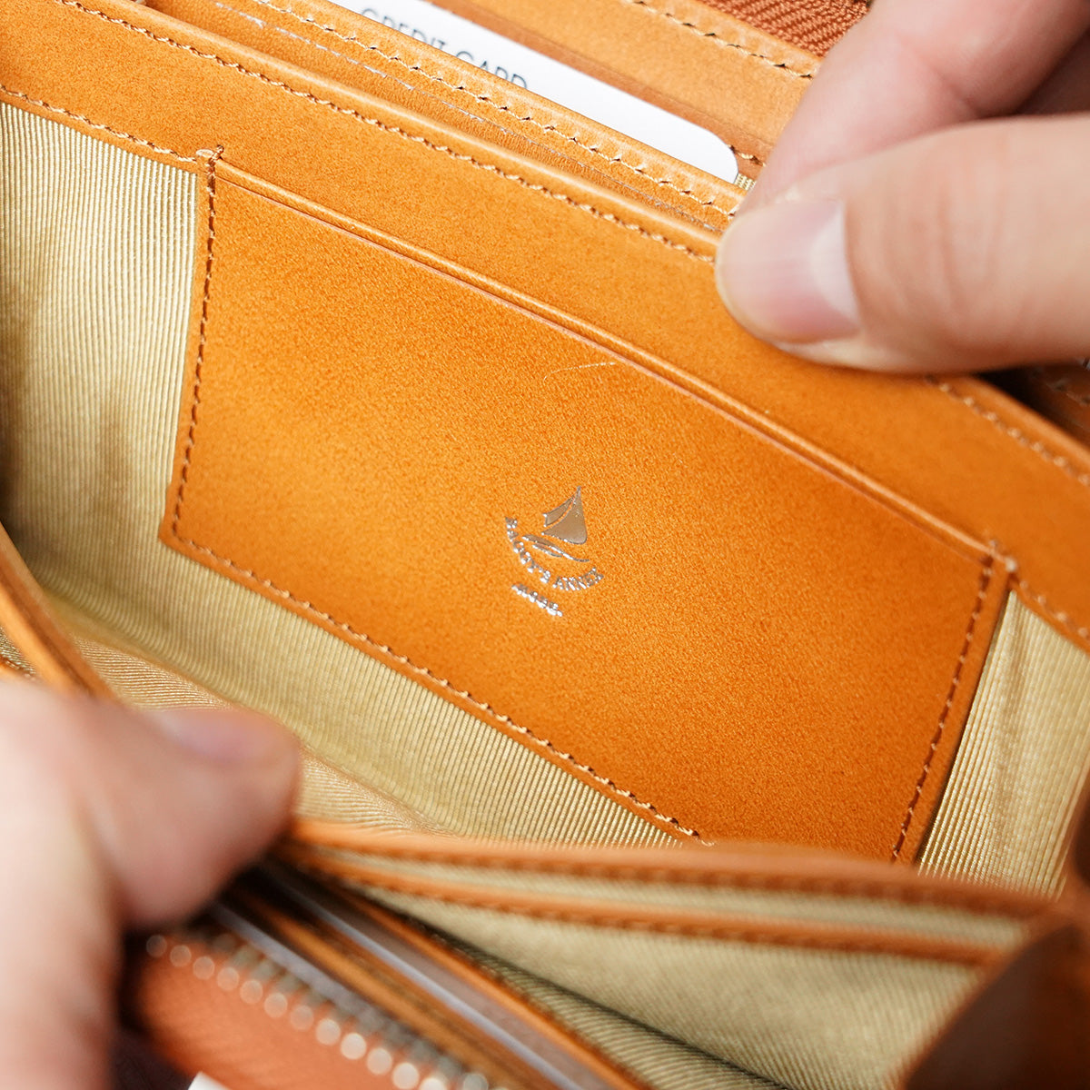 Natural Box Round Zipper Long Wallet LZKM3600