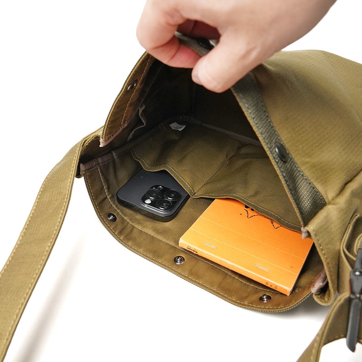 JUNGLE CLOTH Newspaper Shoulder Bag S-size GRN7700