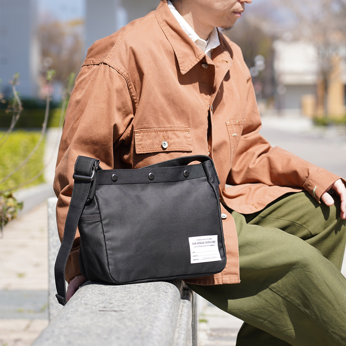 JUNGLE CLOTH Newspaper Shoulder Bag S-size GRN7700